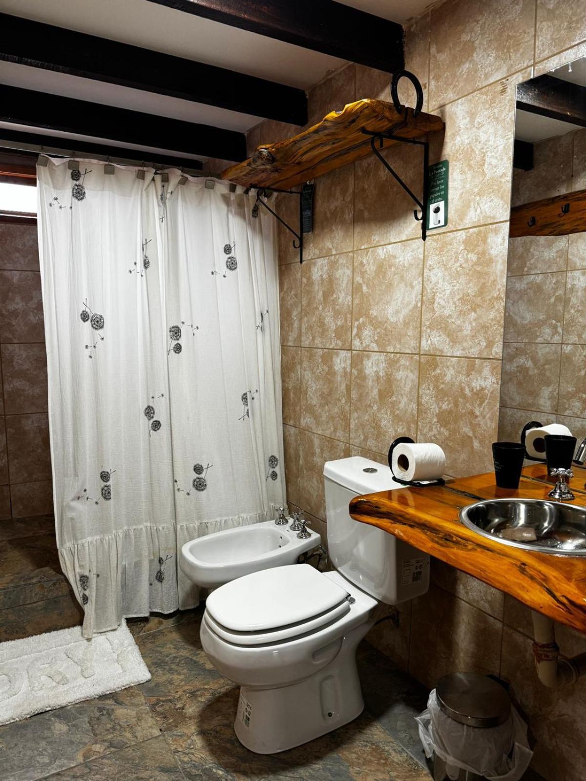 Hosteria La Portada Trevelín Esterno foto